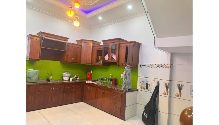NHÀ GẦN LÊ VĂN QUỚI, 79M2, 5 TẦNG, ĐƯỜNG XE TÂI GIÁ NHỈNH 6 TỶ